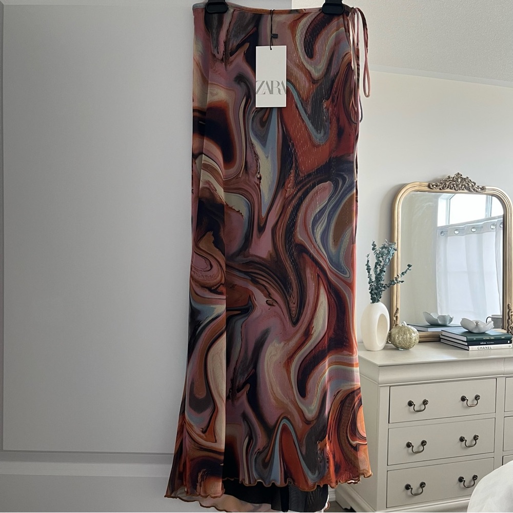 Zara Women's Multicolor Swirl Skirt